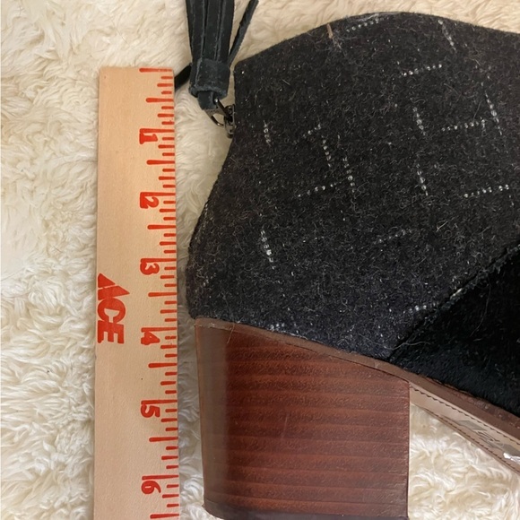 Toms Leila Ankle Boots Booties Suede Dotted Wool Size 9 - Picture 8 of 10